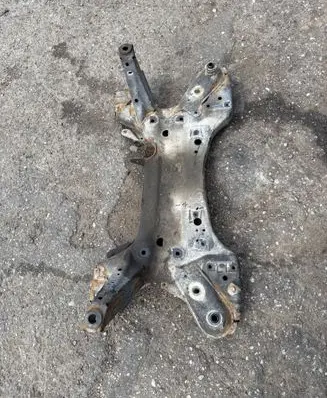 Nissan NV400 Front subframe