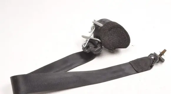 Ford Galaxy Rear seatbelt 9613B85B