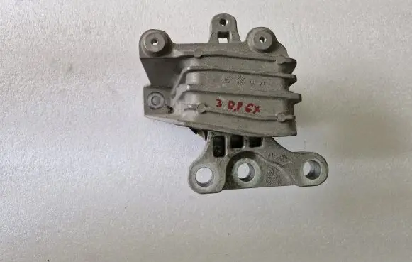 Buick Encore GX I Engine mount bracket 60003411 3411