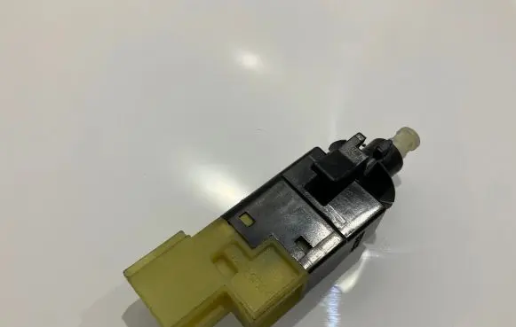 Mercedes-Benz CLS C219 Brake pedal sensor switch