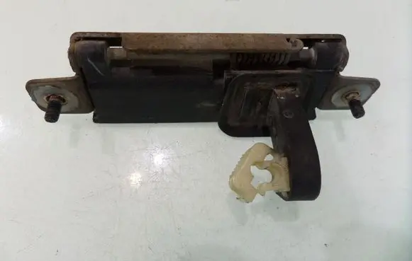 Mazda 6 Tailgate/trunk/boot exterior handle 3B12