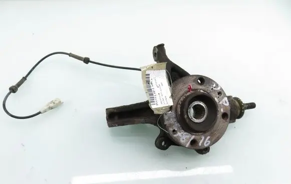 Peugeot 307 Front wheel hub spindle knuckle 