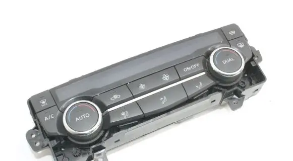 Nissan Qashqai Interior fan control switch 275004EA1A