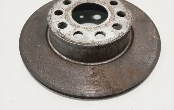 Volkswagen Golf VII Rear brake disc