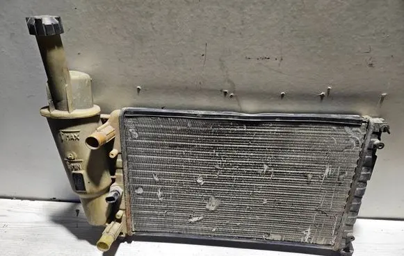 Fiat Punto (176) Coolant radiator B566