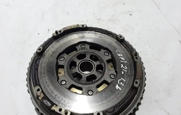 Renault Captur II Dual mass flywheel 123104593R