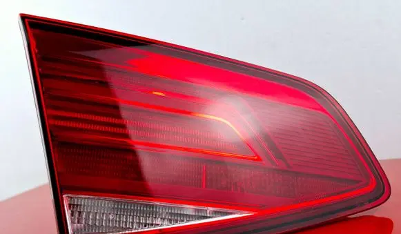 Volkswagen PASSAT B8 Tailgate rear/tail lights 3G5945093C