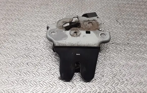 Mitsubishi Lancer VIII Tailgate/trunk/boot lock/catch/latch