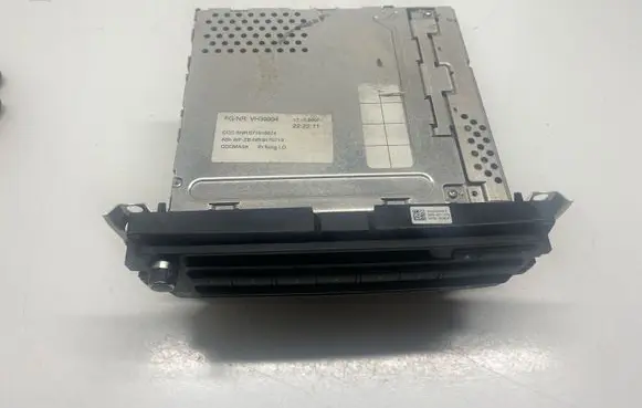 BMW 1 E81 E87 Radio/CD/DVD/GPS head unit 10878810 BA800071016674