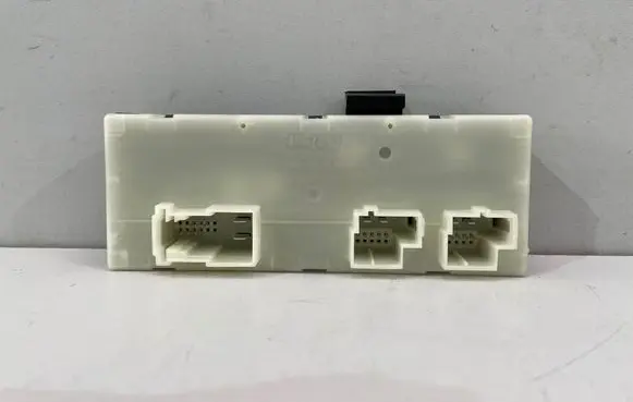 BMW X1 F48 F49 Tailgate/trunk control unit/module 9852926