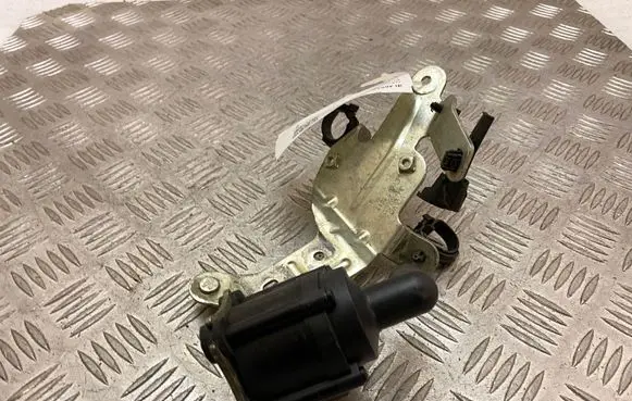 Volvo XC90 Electric auxiliary coolant/water pump 31368312