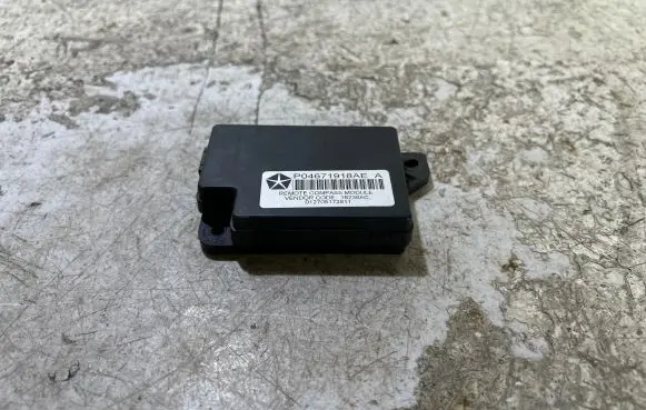 Dodge Caliber Keyless (KESSY) go control unit/module P04671918AE 012705172811 16238AC