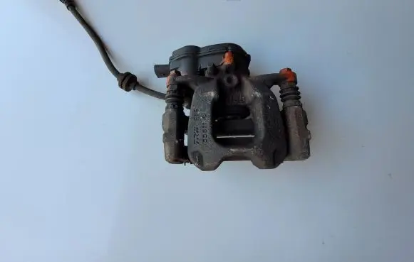 Fiat 500X Rear brake caliper 32353471C