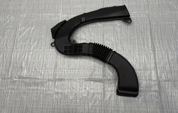 Renault Kangoo II Air intake hose/pipe 165550430R