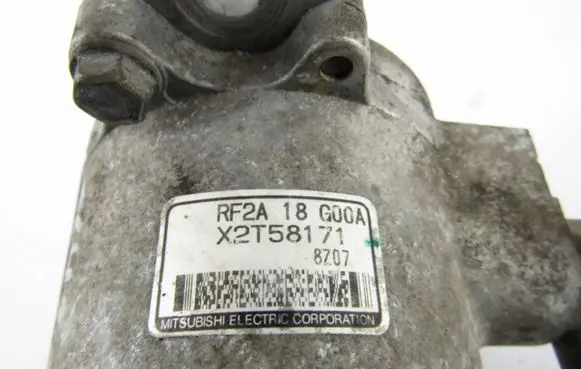 Mazda 323 F Vacuum pump X2T58171