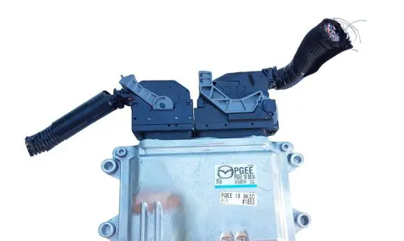 Mazda CX-5 II Engine control unit/module PGEE18881A E6TA6072H