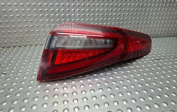 Alfa Romeo Stelvio Rear/tail lights S27725830 00505358040