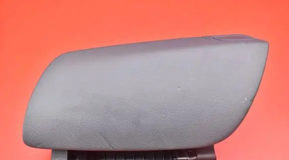Opel Mokka X Glove box AXB18847