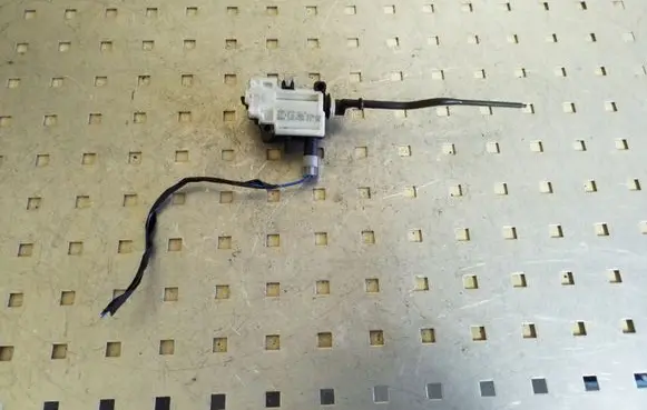BMW 1 E81 E87 Other devices 67116985879