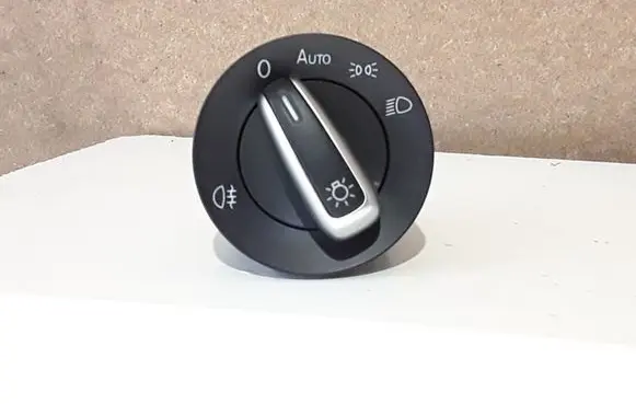 Volkswagen Golf VI Light switch 3C8941431