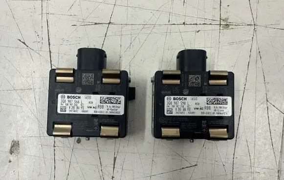 Volkswagen PASSAT B8 Distronic sensor radar 3Q0907566L 3Q0907590L 3Q0907566