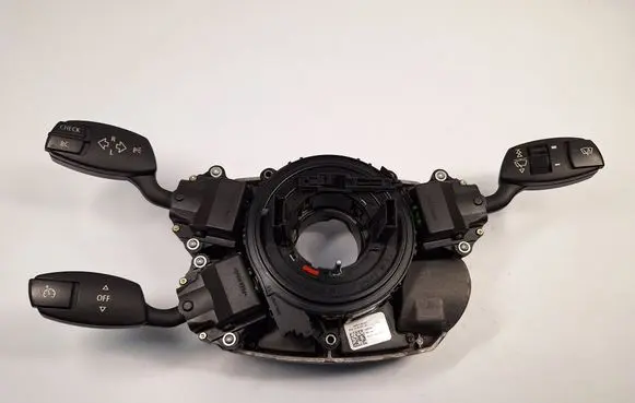 Steering wheel axle set