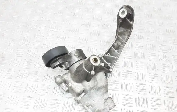 Volvo XC90 Engine mounting bracket AG9N19N586AA