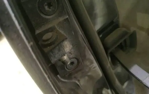 BMW 5 E60 E61 Rear door lower hinge 