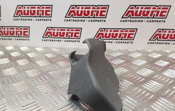 Toyota Prius (XW30) Seat trim 7215747040