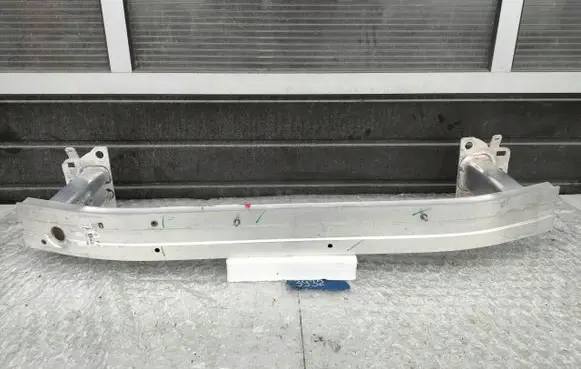 Renault Clio IV Front bumper support beam 752107246R