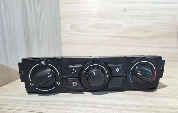 BMW 1 E81 E87 Climate control unit 9190922 090228642B A2C53323561