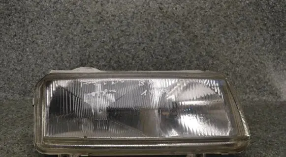 Volkswagen PASSAT B4 Headlight/headlamp 1419700R01 PP-T40