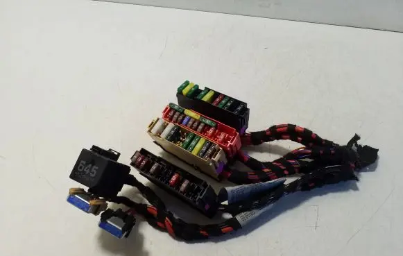Audi e-tron Fuse module TAB010619FB 8K0941824A