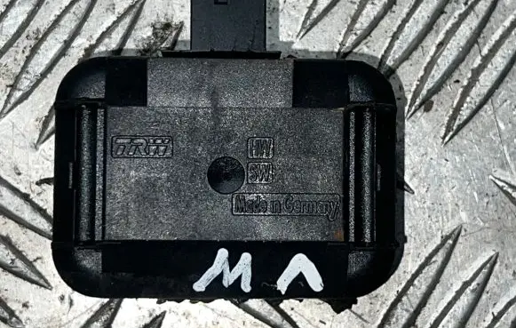 Volkswagen PASSAT B7 Rain sensor 1K0955559 31082011 0857015