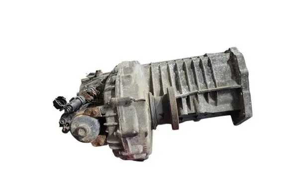 Gearbox transfer box case