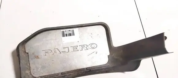 Mitsubishi Pajero Rear sill trim cover mr402153 mr402155