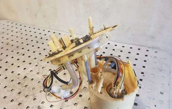 Jaguar XF X260 In-tank fuel pump GX639H307
