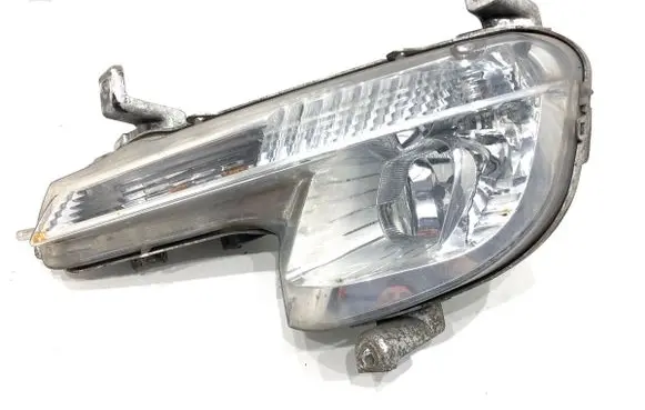 Peugeot 508 Front fog light 9670476280
