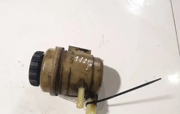 KIA Sorento Power steering fluid tank/reservoir 