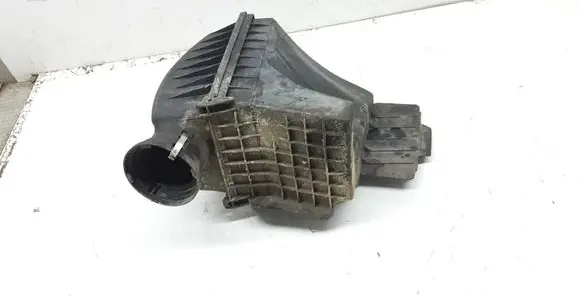 BMW 7 E65 E66 Air filter box