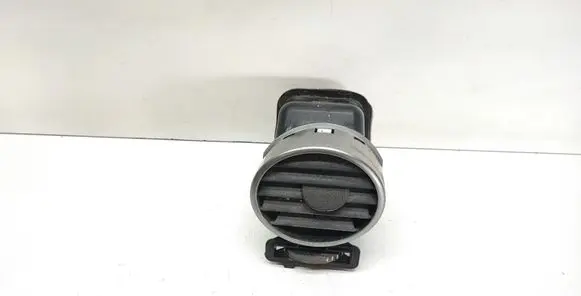 Land Rover Discovery 3 - LR3 Dashboard side air vent grill/cover trim JBD500150