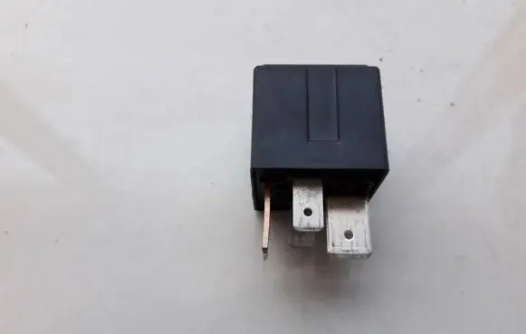 Fiat Punto (188) Other relay A727692 E46520429