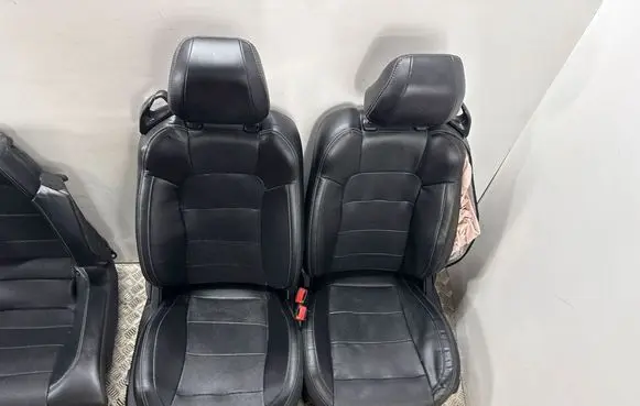 Ford Mustang VI Seat set FR3Z7666800B FR3Z7663804DG FR3Z76613A38B