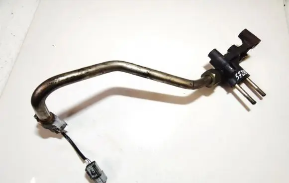 Nissan Almera N16 EGR valve line/pipe/hose