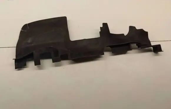 Audi A4 S4 B7 8E 8H Air intake duct part 8E0121283AC