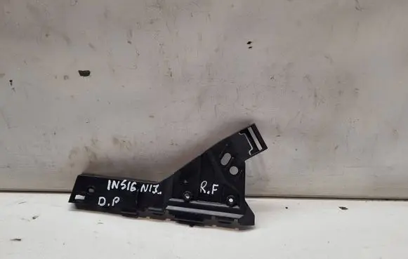 Opel Insignia A Front bumper mounting bracket 13238444