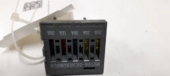 BMW 3 E90 E91 Hazard warning light relay 7787552