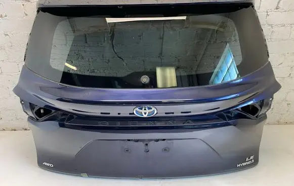 Toyota Sienna XL40 IV Tailgate/trunk/boot lid