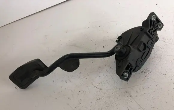 Audi A4 S4 B7 8E 8H Accelerator throttle pedal 8E2721523E
