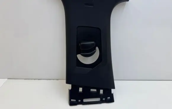 Peugeot 5008 II (B) pillar trim (top) 9833347677